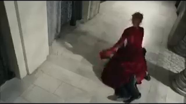 Хюррем избивает Хатидже (русский язык) смотреть онлайн