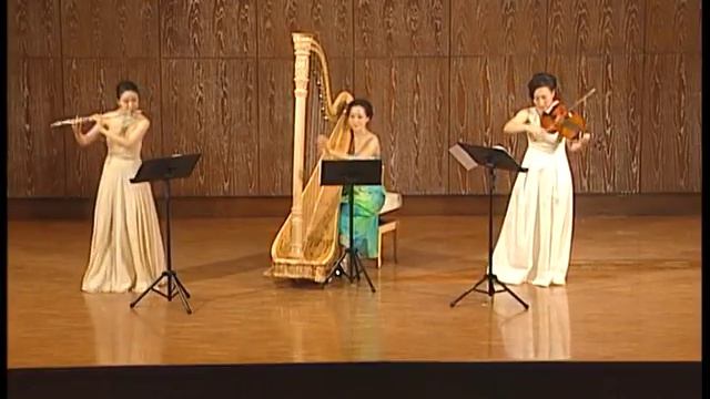 Beethoven Serenade for Flute, Viola, and Harp op. 25, arr. by Ami Maayani part 1 смотреть онлайн