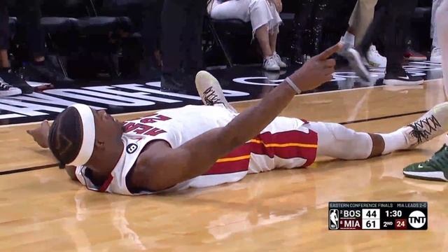 Jimmy Butler being the FUNNIEST player in the League for 4 minutes straight смотреть онлайн