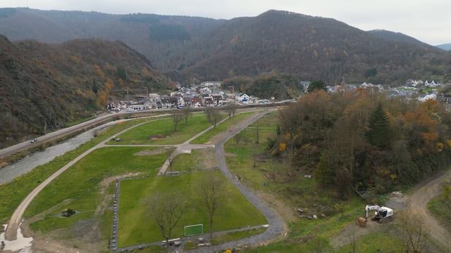 Technik-Ruine nach Flutkatastrophe: Der Lost Place der Telekom смотреть онлайн