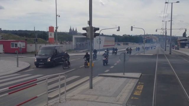 Мотоциклы в Праге смотреть онлайн