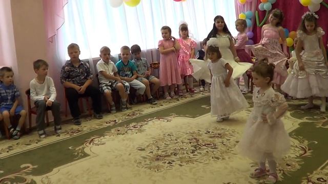 Танец на выпускном в детском саду смотреть онлайн