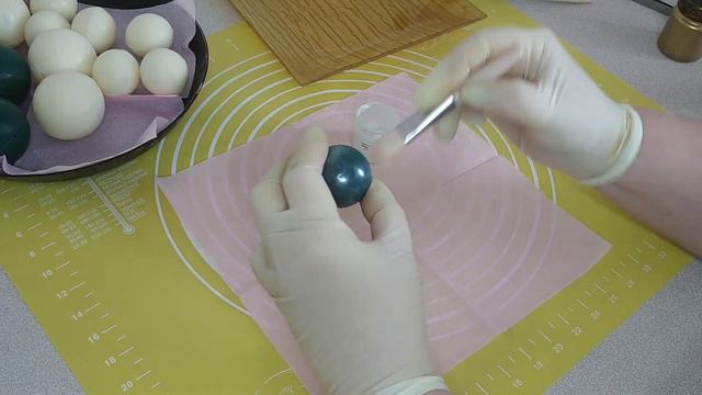 Оформление торта шарами и ягодами из желе. смотреть онлайн