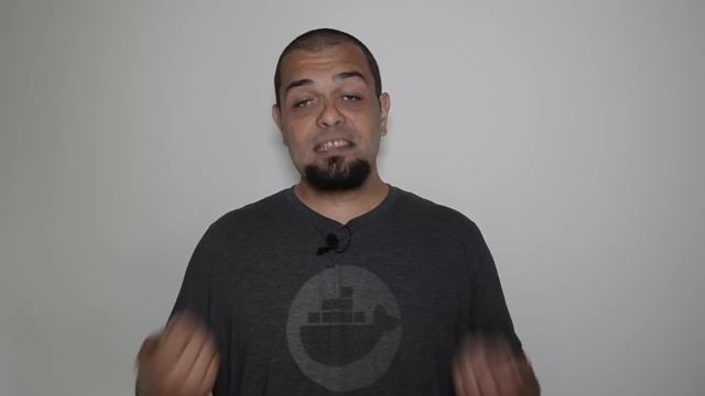 Day-01 - 01 - O que são containers | Descomplicando o Docker смотреть онлайн