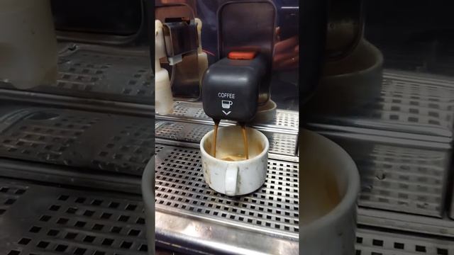 Суперавтоматическая кофемашина la Cimbali Dolcevita смотреть онлайн