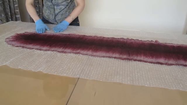Валяние шарфа с воланом. Видео мастер класс. Как свалять шарф с воланом. Felting a scarf. смотреть онлайн