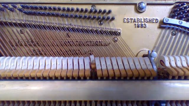 Hear Piano Note E2 смотреть онлайн