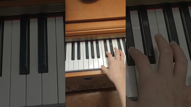 как сыграть красивую, короткую и лёгкую мелодию #мелодия #пианино смотреть онлайн