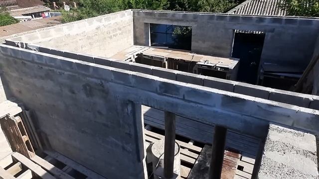 Построил коробку дома 220 кв м не используя бетономешалку. Раствор для кладки. Бетон для перемычек. смотреть онлайн