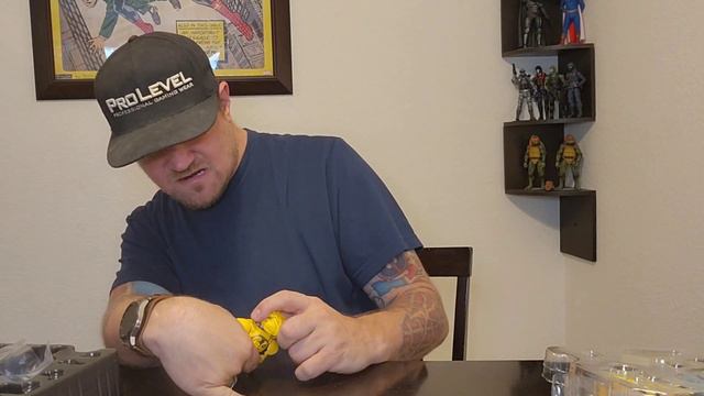 Mezco One:12 Krig: The Murder Hornets Figure Unboxing and Review Army Builder смотреть онлайн