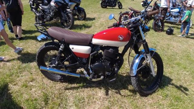 Countryside Custom Ride - фестиваль классических мотоциклов. Как это было в 2021 году. смотреть онлайн