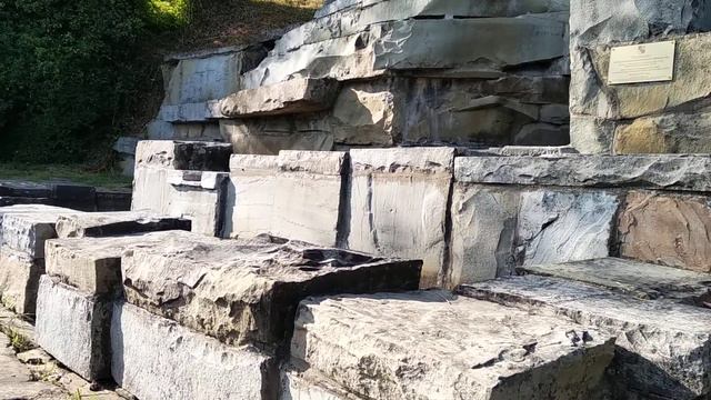 Скульптура девушки-горянки Мацеста в Сочи. смотреть онлайн