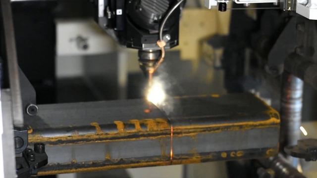 MC3 3D Fabri Gear 400 III смотреть онлайн