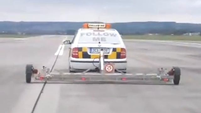 Магнитный уборщик Magsy для уборки перрона, рулежных дорожек и взлетно-посадочной полосы. смотреть онлайн