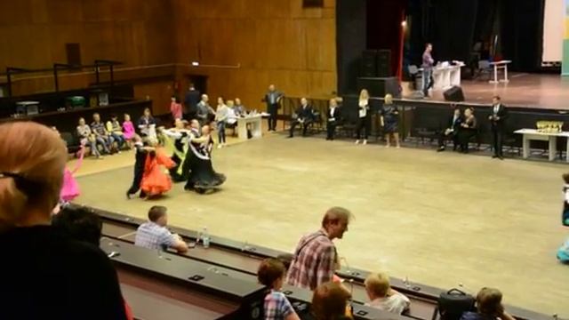 Мол+Взр Е-класс. 1/2 финала Медл.Вальс смотреть онлайн