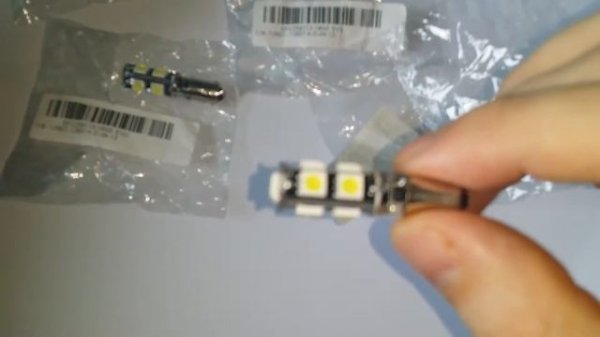 Ba9s and Bax9s (H6W) bulbs type differences
