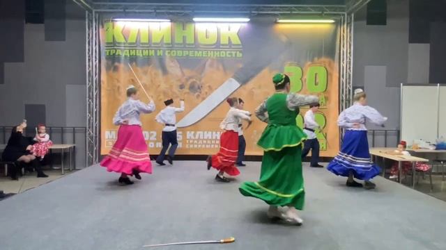 Танец с шашками.Клинок_Казаки в Берлине смотреть онлайн