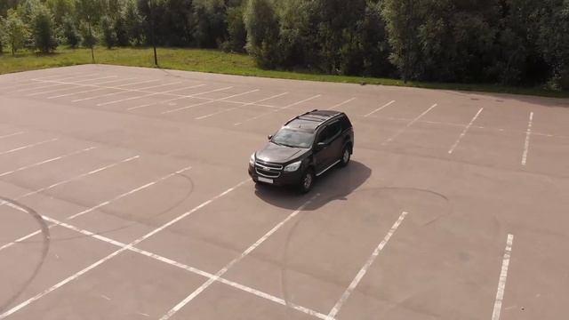 Вокруг машины - вариант "Коптер" (полет вокруг авто на коптере) смотреть онлайн