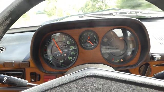 Kickdown Audi 80 LS (60 - 100 KM/H) смотреть онлайн