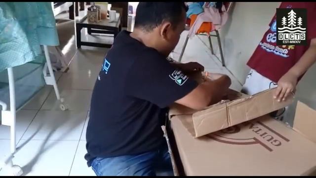 unboxing Gitar akustik cort AD810E OP смотреть онлайн