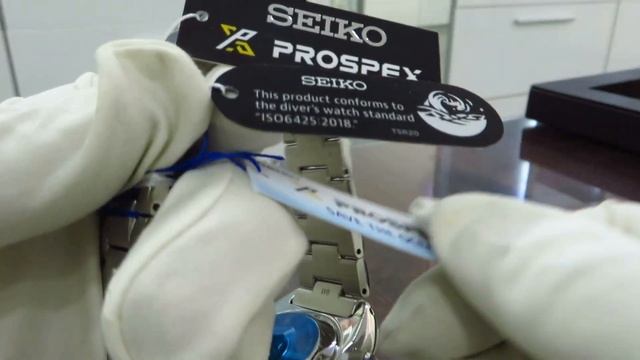 Seiko Prospex Turtle Save The Ocean 2019 SRPD21K1 смотреть онлайн