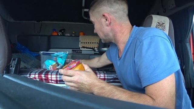 Как обманывают нас в магазинах/ Как открыть банку без ножа, лайфхак/ Убрался в паллетнике смотреть онлайн