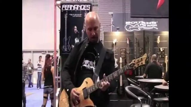 Roascio @ Fernandes Guitars NAMM 2012 USA смотреть онлайн