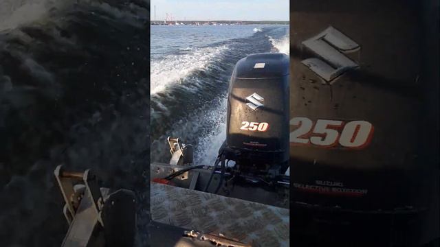 Suzuki 250 смотреть онлайн