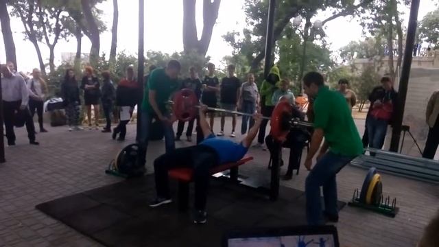 Многоповторный жим смотреть онлайн