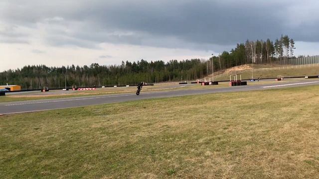 Veteran Sherman Обновленная модель 2021 года Первое знакомство и впечатления на треке смотреть онлайн