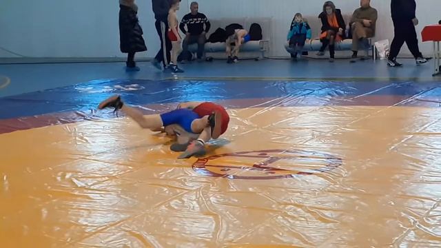 ФОК Узловая-Арена соревнования по греко-римской борьбе памяти Героя Советского Союза С.М.Смоленског смотреть онлайн