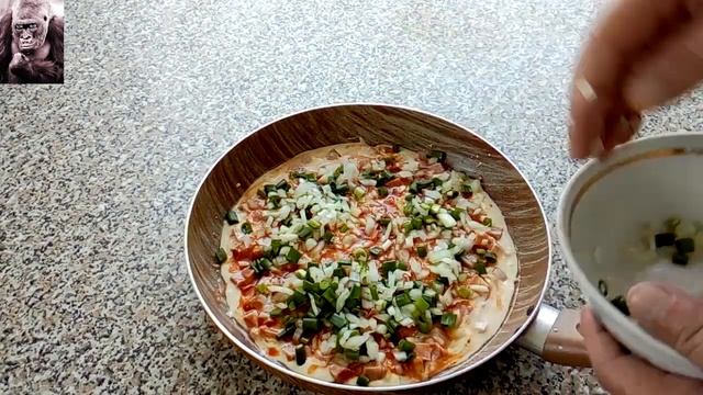 Заливная пицца на майонезе и сметане на сковороде рецепт смотреть онлайн