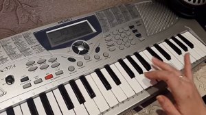 El bimbo на пианино