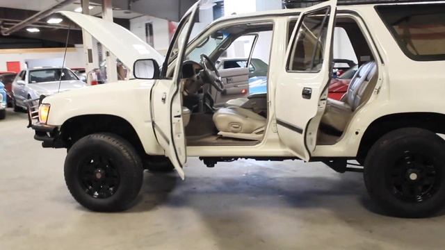 1995 Toyota 4 Runner For Sale - Walk Around Video (205K Miles) смотреть онлайн