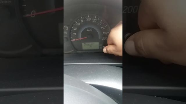 Mitsubishi Mirage borrar chek de mantenimiento смотреть онлайн