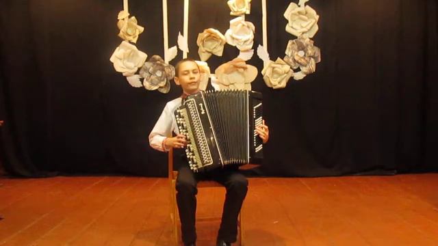 Гончаров Валентин. КМШ № 4 г.Кропивницкий Е Дербенко. Маленький вальс. смотреть онлайн