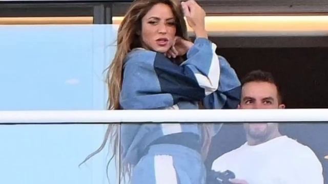 #shakira CON ESPECTACULARES FOTOS SHAKIRA ES LA SENSACION EN REDES SOCIALES, HOY 23 DE OCTUBRE. смотреть онлайн