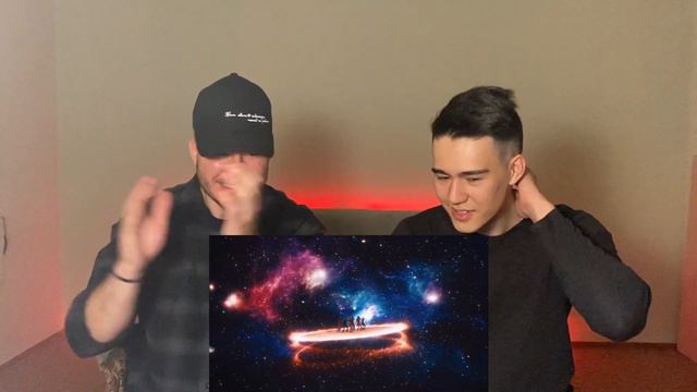 ВОТ ЭТО КАЧ! EVERGLOW (에버글로우) - FIRST MV | РЕАКЦИЯ (REACTION | 반응) смотреть онлайн