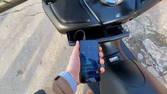 Продаю скутера Honda Forza mf 08.Moriwaki вихлоп, музяка?+тест драйв смотреть онлайн