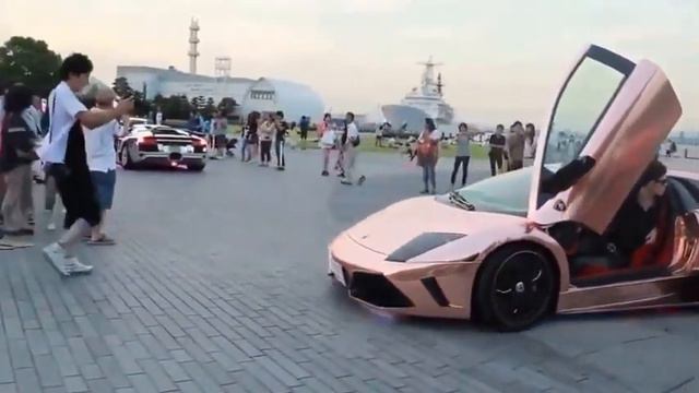 Дорогие и мощные авто, все как мы любим!!