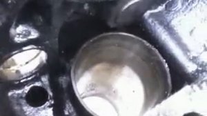 палец крепления промежуточной шестерни Д240