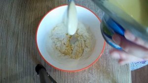 Глазурь для куличей из сухого молока и сгущенки.