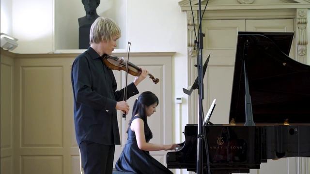 Beethoven "Spring" Sonata No 5 piano & violin F major Op 24 Scherzo A llegro molto Movement 3 Liv смотреть онлайн