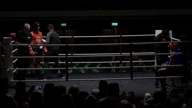 Joshua Uwadiae vs Joseph Brennan - White Collar Boxing смотреть онлайн