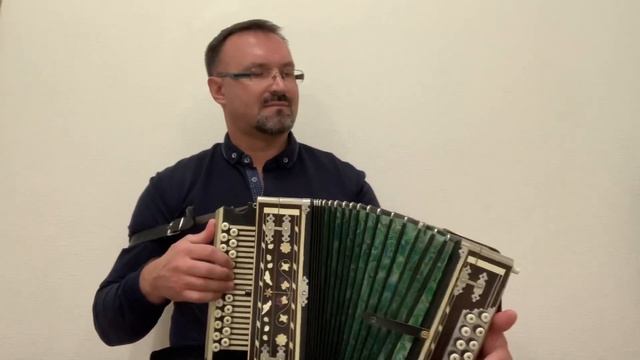 Вы видели такое чудо? Гармонь-малышка в Ре-диез! Где их делали? смотреть онлайн