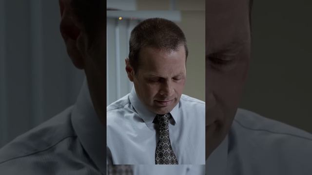 Хаус заметил, что пациент пытается его развести #кино #сериалы #фильм смотреть онлайн