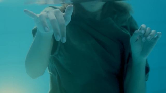 CHRISTIAN KURIA - SUNBLEACH (LYRIC VIDEO) смотреть онлайн