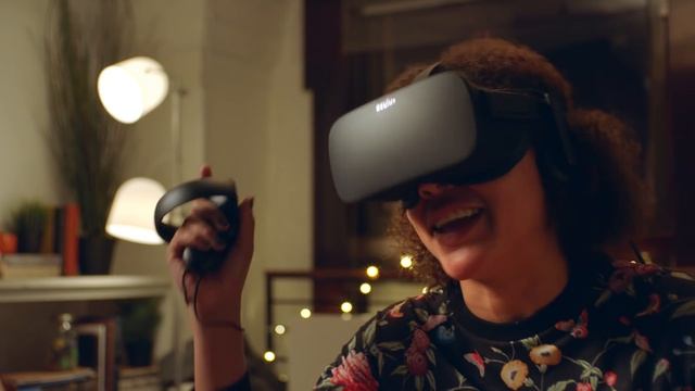 Facebook Doubles Down on Social VR with Spaces—Now in Beta! смотреть онлайн