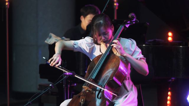 [Live] Piazzolla - Libertango | 피아졸라 - 리베르탱고 | 첼로댁 CelloDeck смотреть онлайн