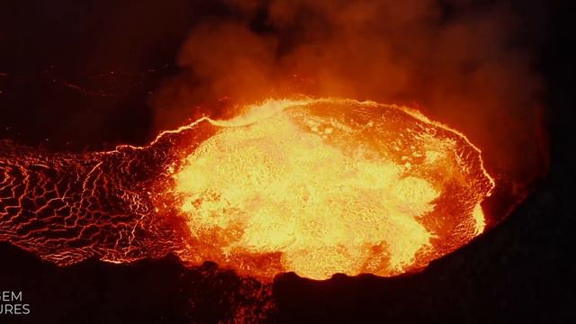 FIRE FROM THE EARTH 2 - VOLCANIC ERUPTION AT NIGHT | 4K |  A Breathtaking Spectacle Of Nature